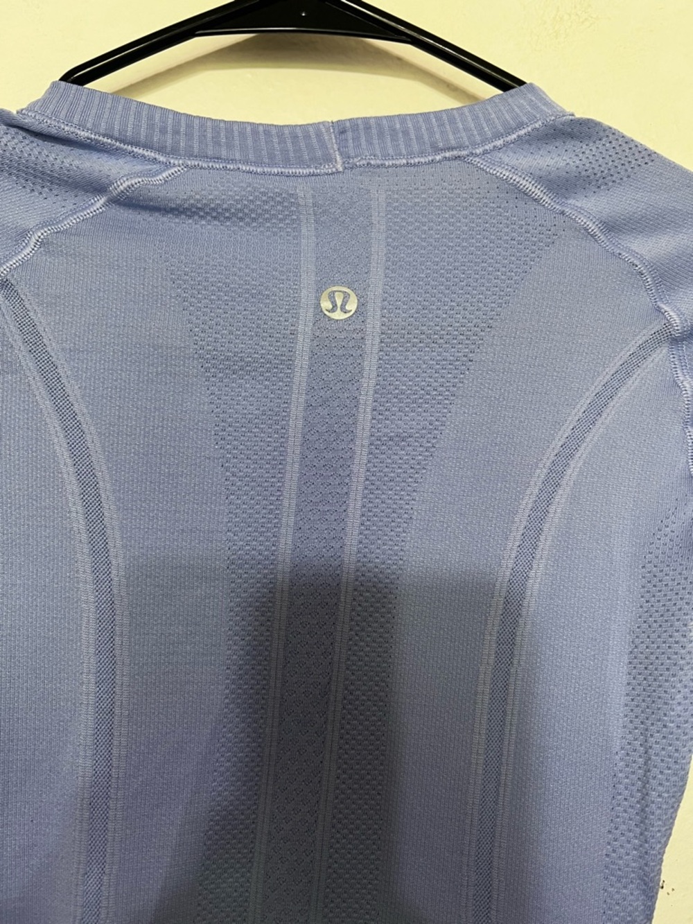 Lululemon Swiftly Tech Long Sleeve Shirt
Size 2 - Picture 3 of 7